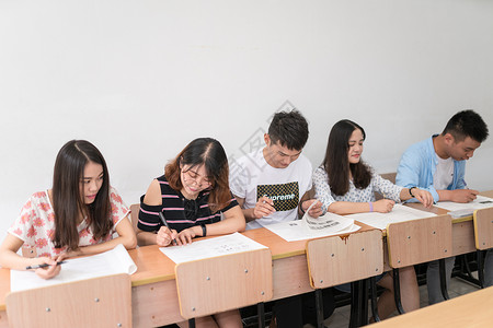 学校学习毕业考试图片