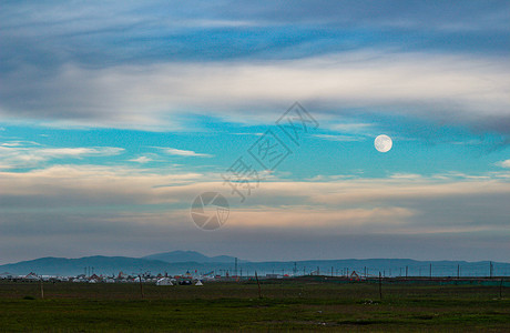 青海湖月升旅游升月高清图片