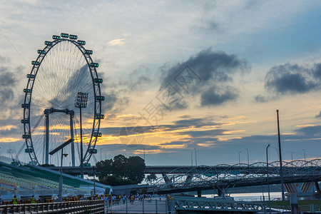 新加坡日出摩天轮日出背景