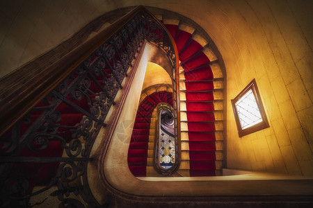 古堡楼梯古典的旋转楼梯背景