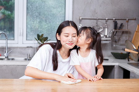 子女成长家庭亲子劳动背景