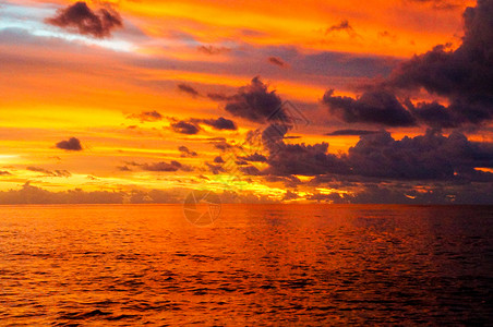 火烧云风景斐济高清图片