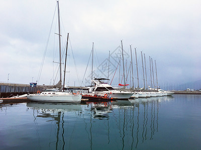 深圳大鹏新区港湾游船背景