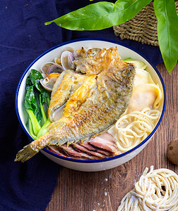 黄玉海鲜面食物黄玉高清图片
