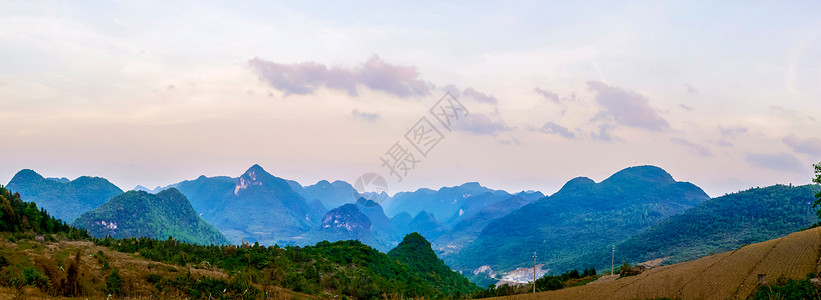 边远山区层峦叠翠山峰耕地背景