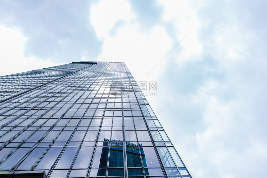 上海浦西大气商务大楼建筑图片