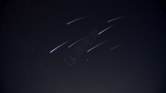 夜空流星湖反射流星背景设计图片