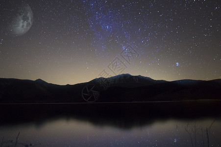夜湖星空设计图片