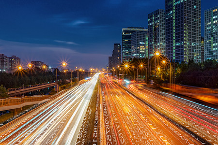 城市夜晚马路数据道路设计图片