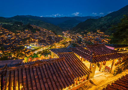 夜晚屋顶西江苗寨夜景背景