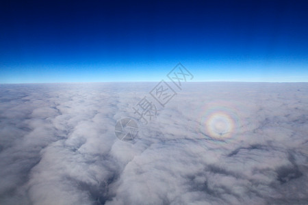 正圆彩虹平流层云海佛光背景