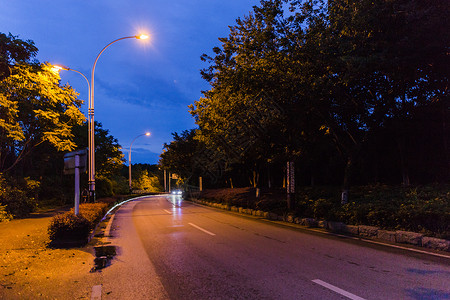 大气夜晚风景区公路高清图片