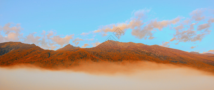 云舍村山峦秋色背景