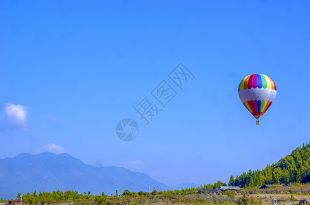 火山热气球热气球乘坐高清图片