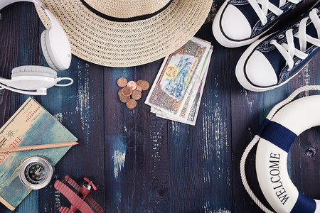 旅游物品清单夏日旅游飞行计划准备设计图片