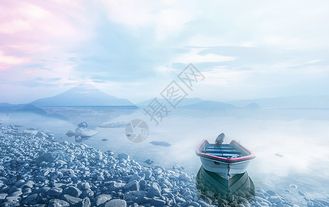 涅瓦湖边湖边停泊的小船设计图片