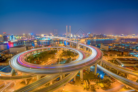 上海城市环形立交桥傍晚夜景-南浦大桥高清图片