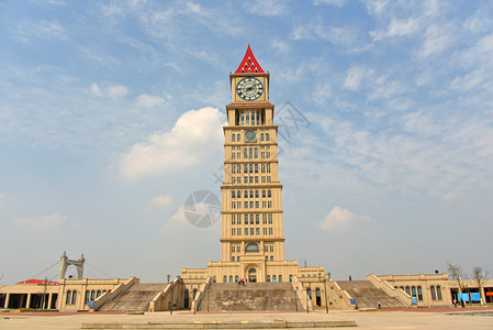 扁平城镇马路赣州和谐钟塔背景