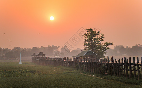 暖色调风景风景如画的缅甸乌本桥背景