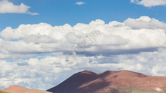 青藏线上的云背景图片