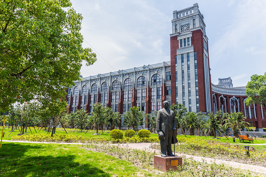 上海华东政法大学教学楼图片