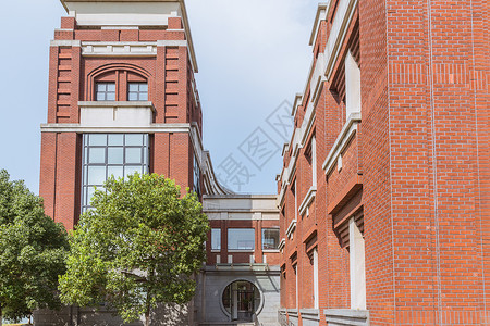 上海华东政法大学教学楼图片