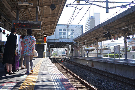 日本火车JR线路站台图片