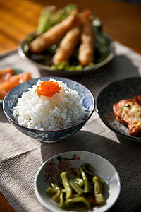 日料小菜轻食简餐—食米的乐趣背景