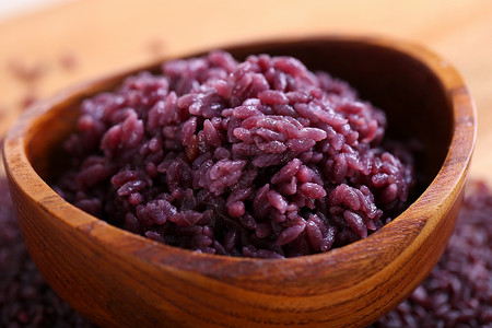 紫米紫米米饭高清图片