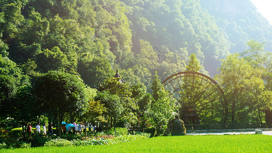 水车公园山间小屋生活背景