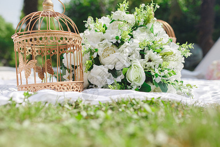 鸟笼素材草地婚礼的布置背景