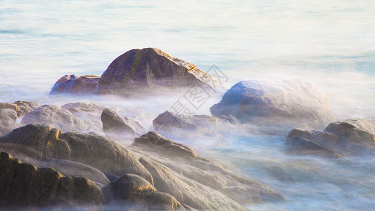 碣石清晨的海浪背景