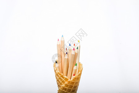 彩色铅笔排列蛋卷笔高清图片