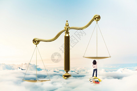 法律正义倾斜的天平秤设计图片