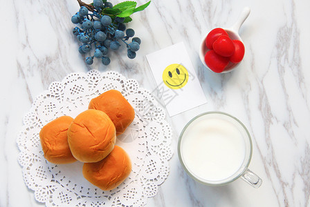 网红免费素材美味营养面包牛奶早餐背景