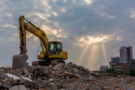 拆迁改建工地上的挖掘机背景