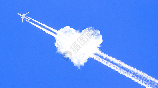ps素材弯线穿过爱心云的喷气式飞机背景