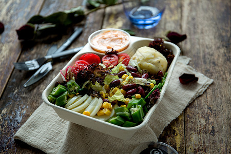 酱滋健康瘦身的蔬菜素食沙拉背景