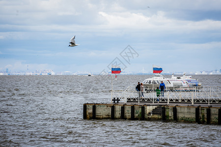 俄罗斯圣彼得堡游船码头图片