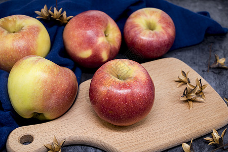 几个苹果美味健康新鲜维生素丰富甜苹果背景
