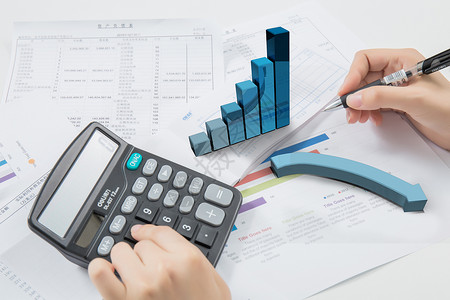 财务财政立方体桌面上的立体统计图设计图片