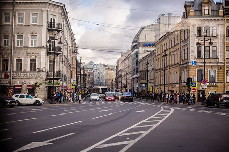 俄罗斯汽车俄罗斯圣彼得堡街景背景