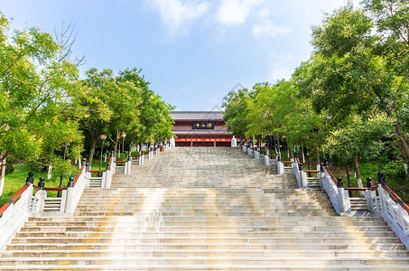 寺庙前的台阶背景图片
