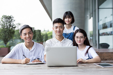 一起交流学习的学生同学高清图片