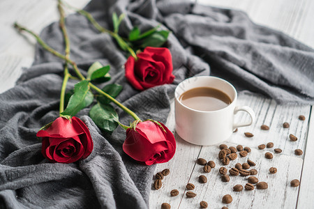 玫瑰花与咖啡图片