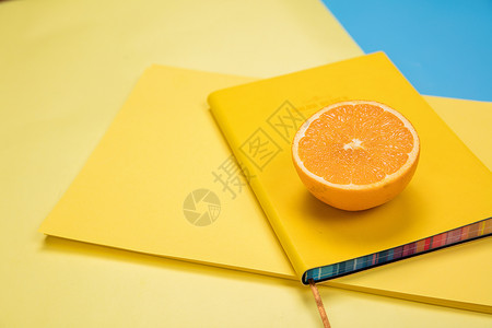 彩纸礼花创意水果办公桌面背景