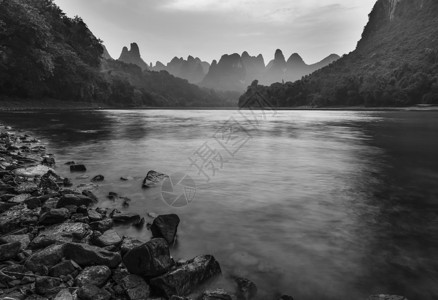 古风湖水静静的下龙湾背景