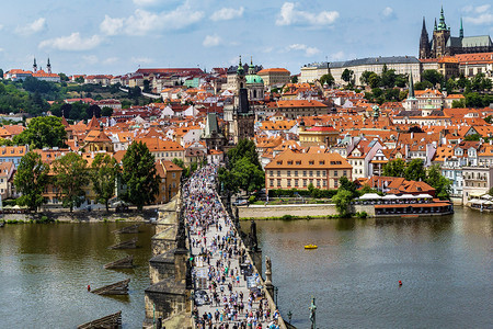西方旅游捷克布拉格查理大桥背景