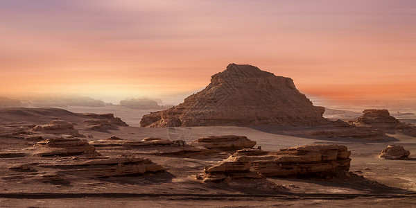 黄昏沙漠背景图片