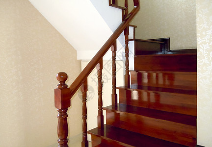 木质楼梯图片